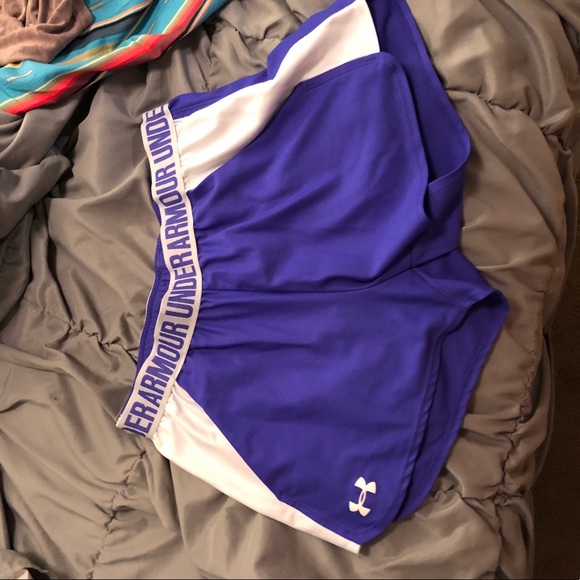Under armour Women’s play up shorts - Picture 3 of 4